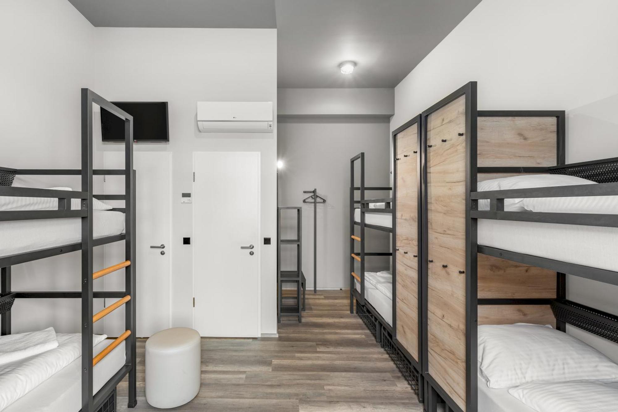 A&O Hostel Firenze Campo Di Marte エクステリア 写真