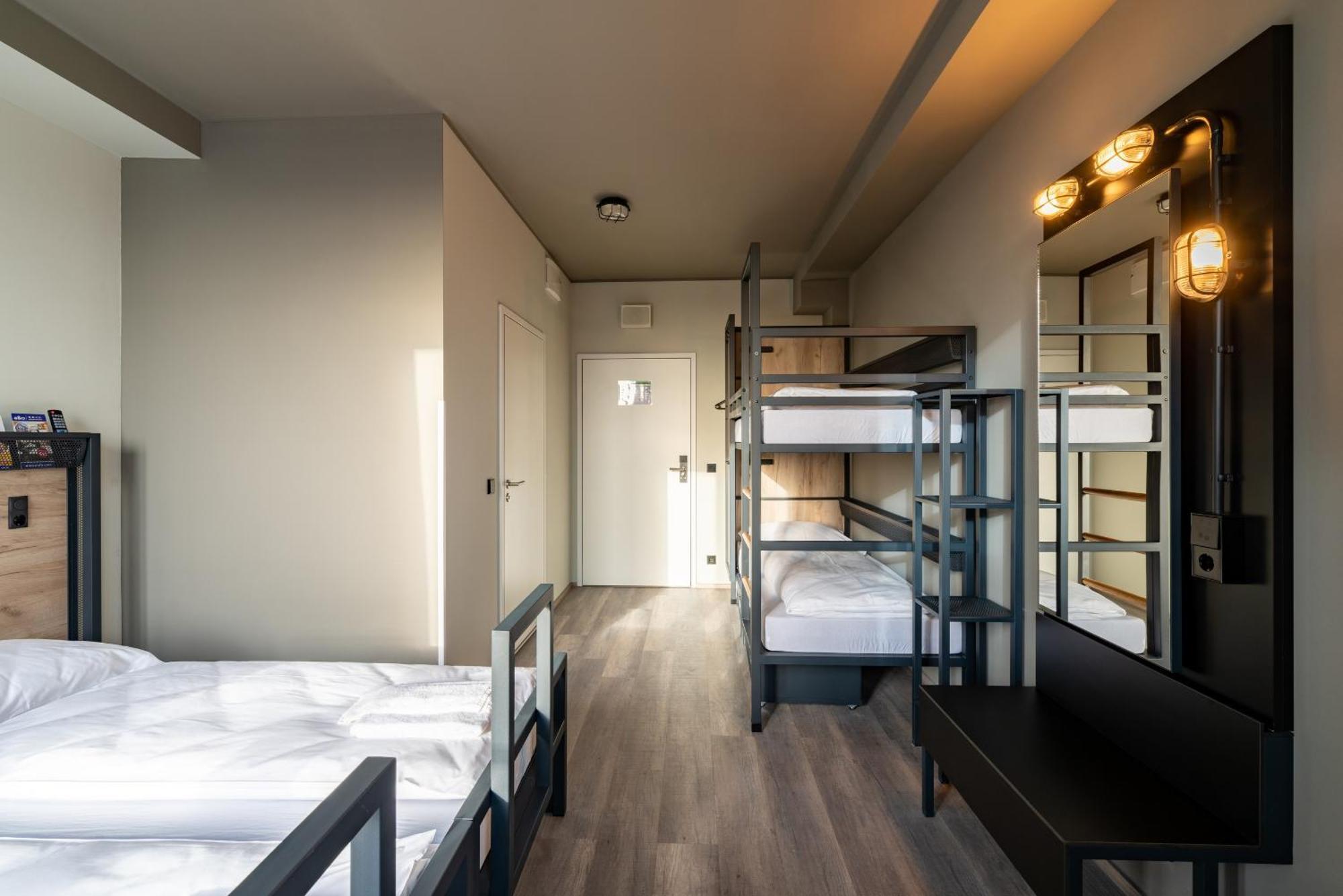 A&O Hostel Firenze Campo Di Marte エクステリア 写真