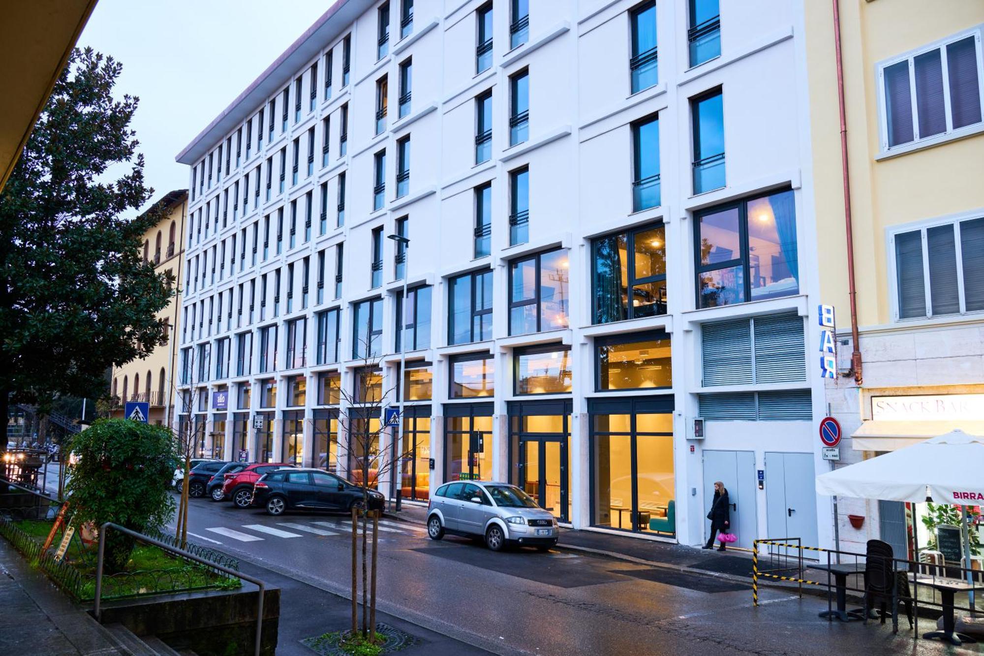 A&O Hostel Firenze Campo Di Marte エクステリア 写真